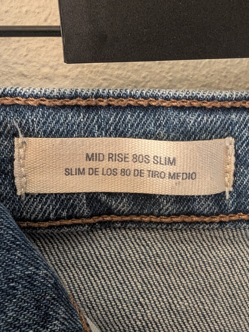 Universal Thread Medium Wash Cutoffs - Picture 6 of 9